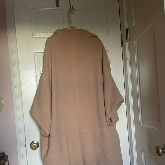 Elizabeth Suzann Cocoon Coat in Fawn